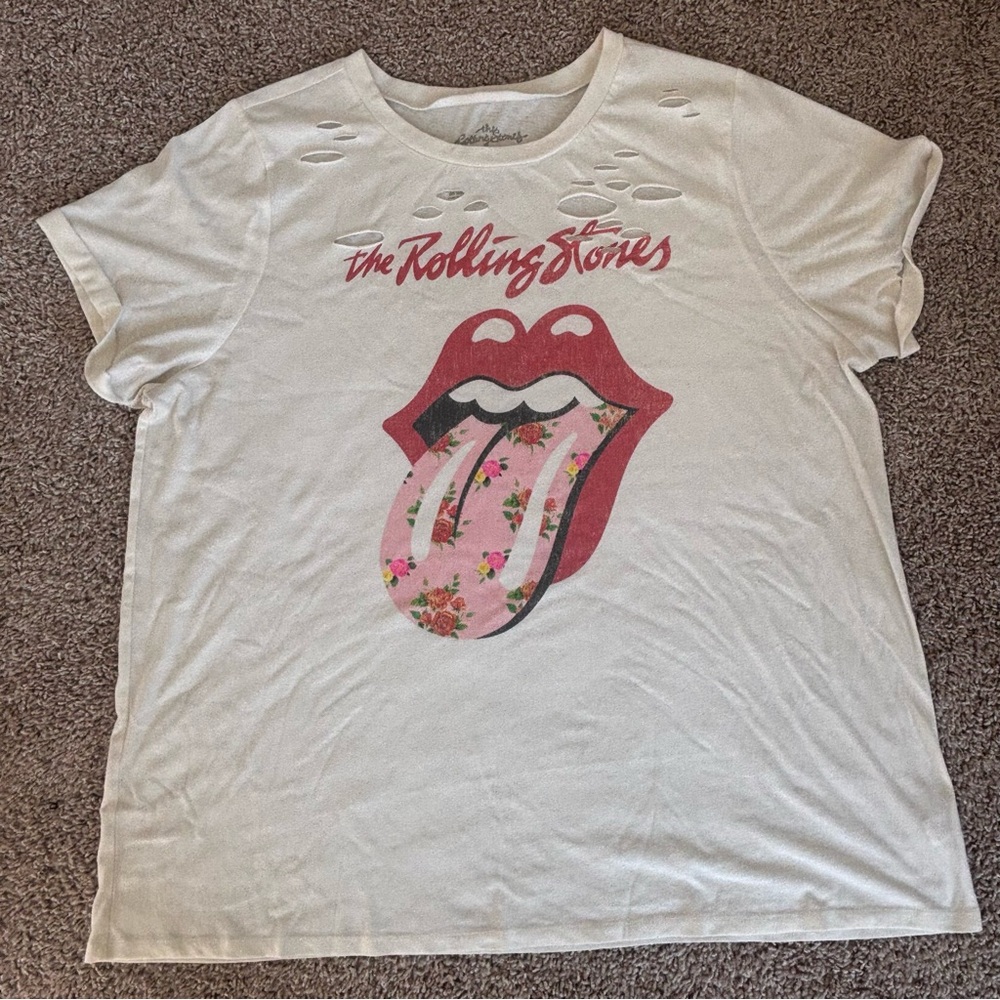 Distressed Rolling Stones Graphic Tee - Picture 4 of 12